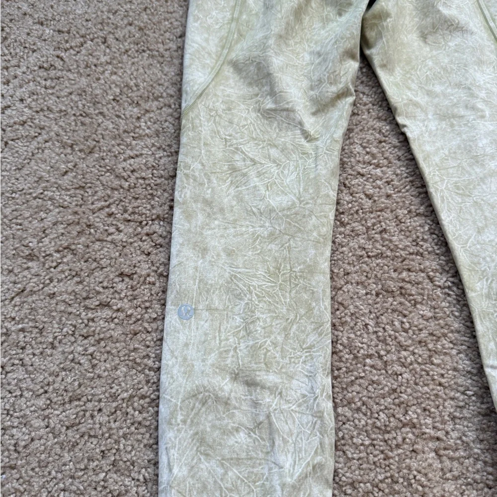 Lululemon Athletica Light Green Leggings